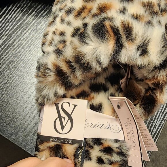Victoria secret slippers - Picture 2 of 2